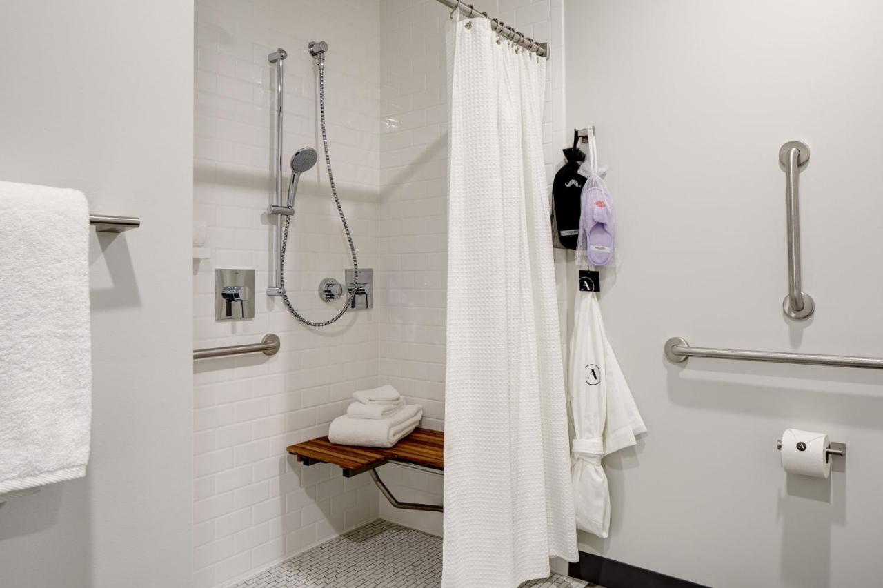 Archer Hotel Boston/Берлингтон Экстерьер фото